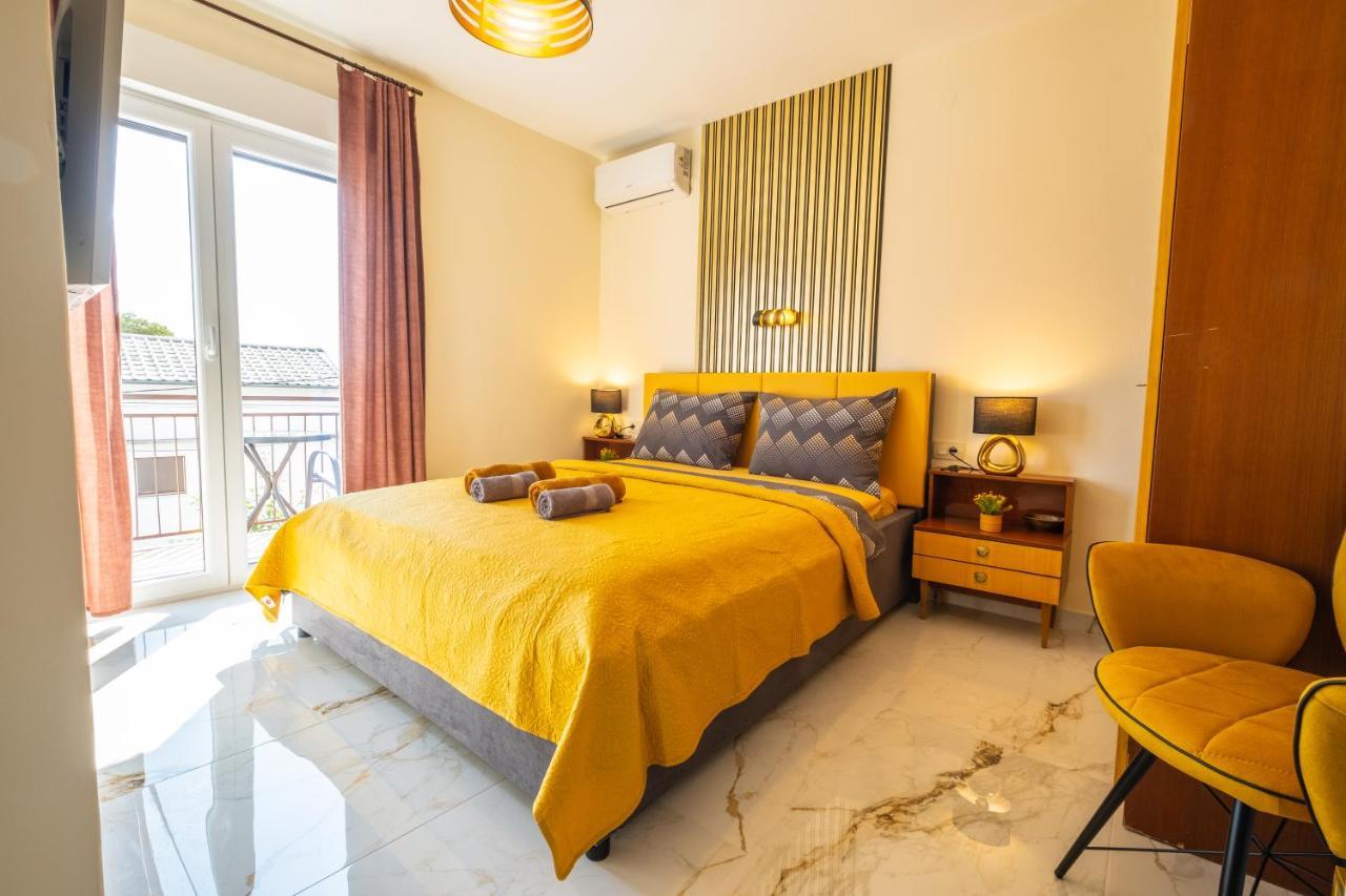 Premium Relax Rooms โนวีวีโนดอลสกี ภายนอก รูปภาพ