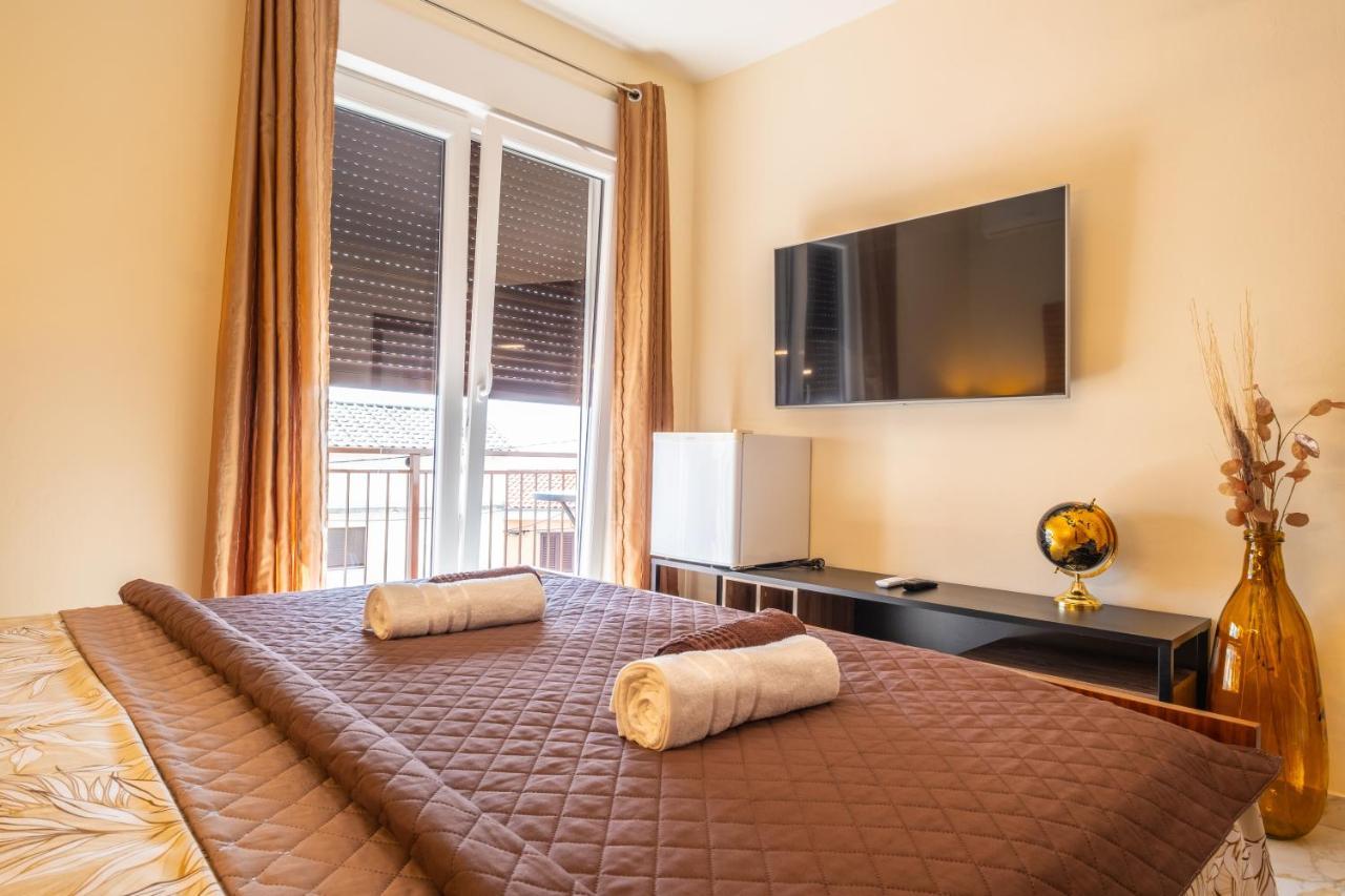 Premium Relax Rooms โนวีวีโนดอลสกี ภายนอก รูปภาพ