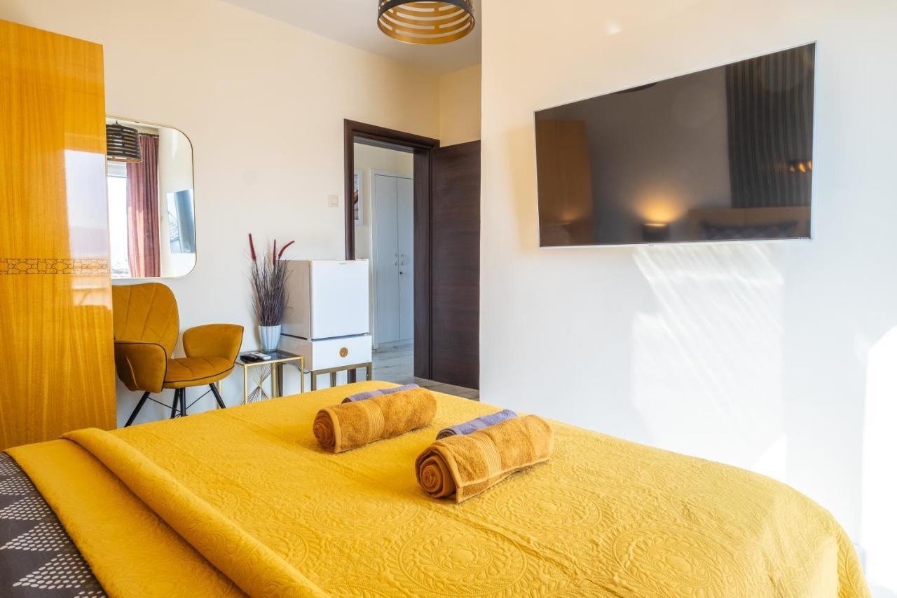 Premium Relax Rooms โนวีวีโนดอลสกี ภายนอก รูปภาพ