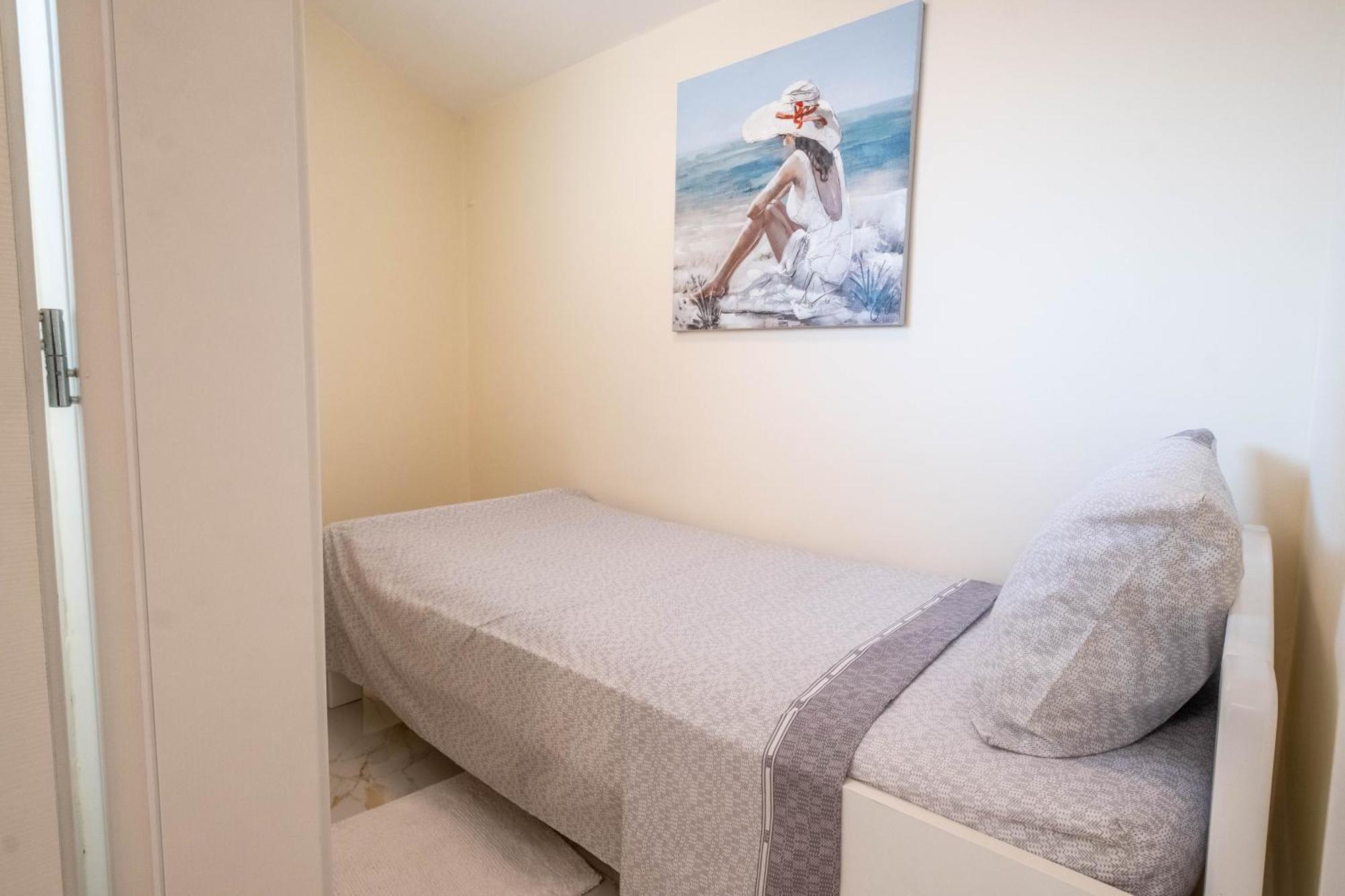 Premium Relax Rooms โนวีวีโนดอลสกี ภายนอก รูปภาพ