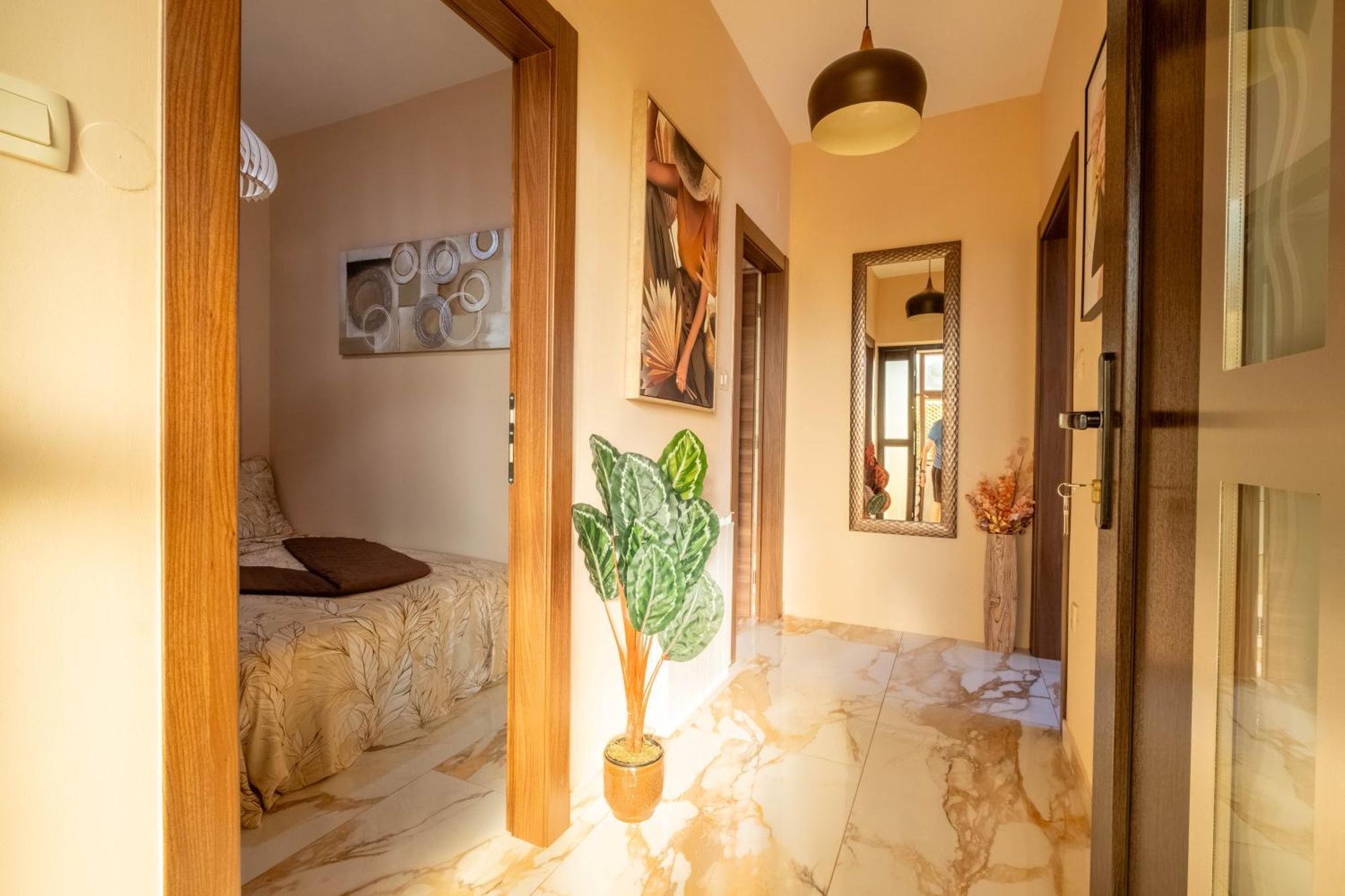 Premium Relax Rooms โนวีวีโนดอลสกี ภายนอก รูปภาพ